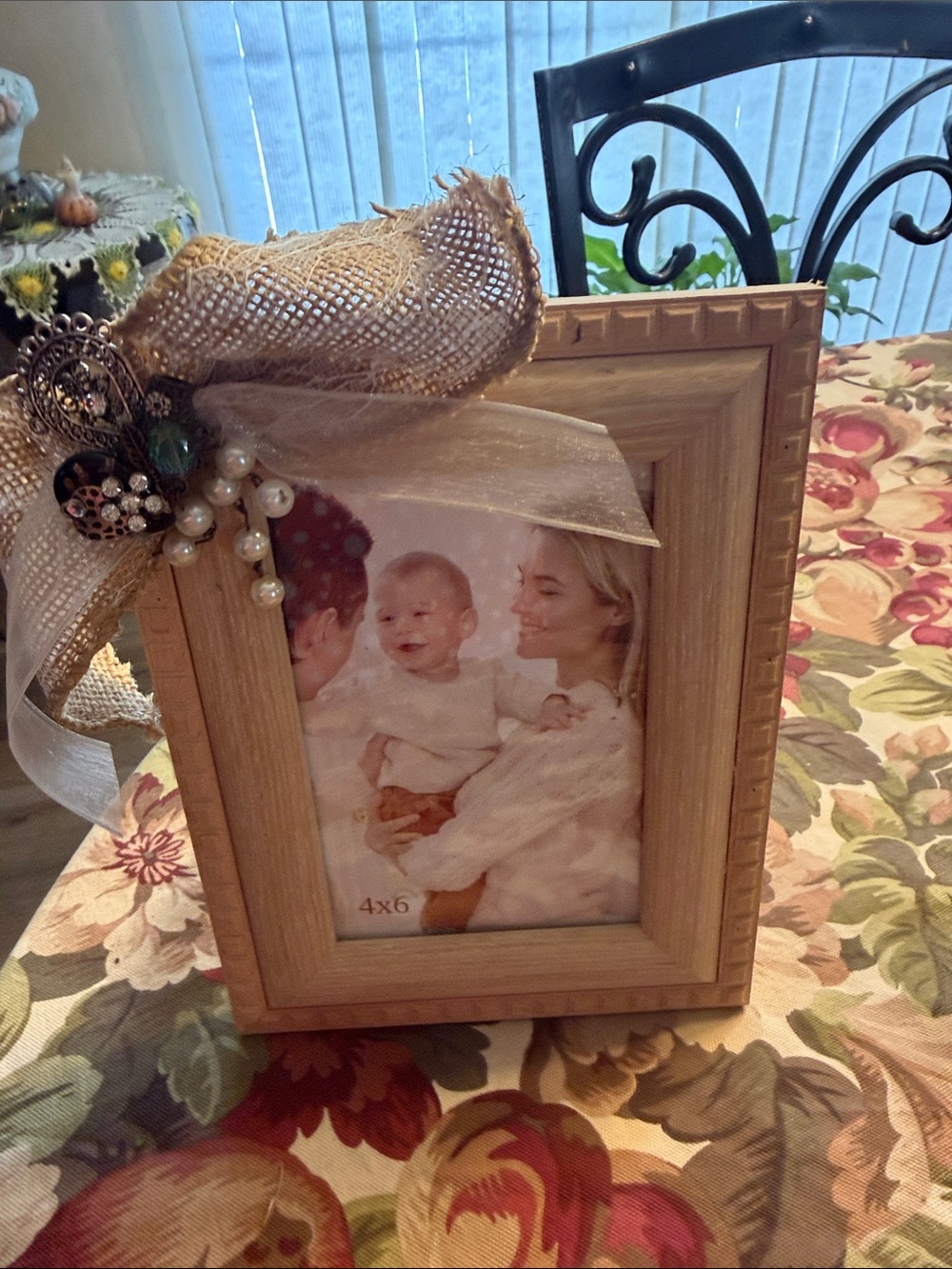 Source Unknown Natural Wood Frame with Burlap Bow and Pearl Accent